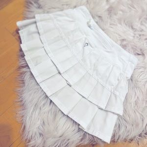 Ivivva by Lululemon girls tennis skirt